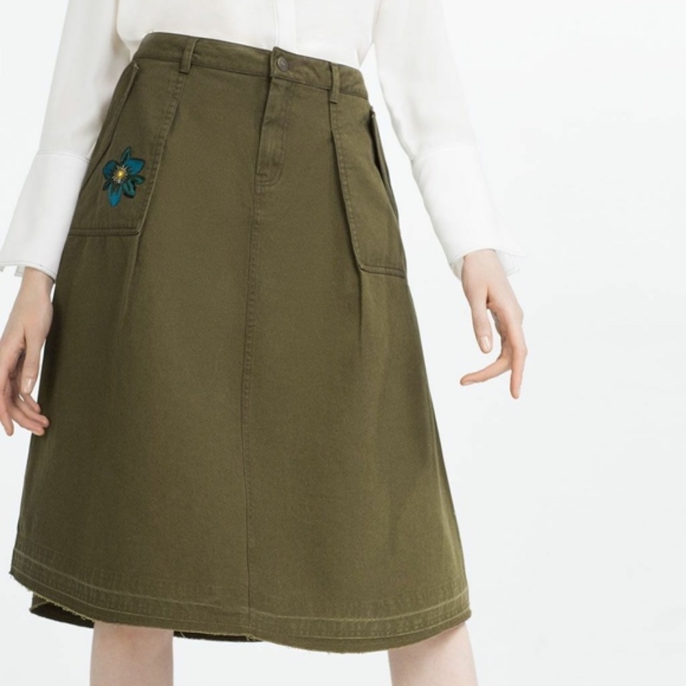 Zara Olive Green Floral Embroidered Fray Skirt - Picture 2 of 8